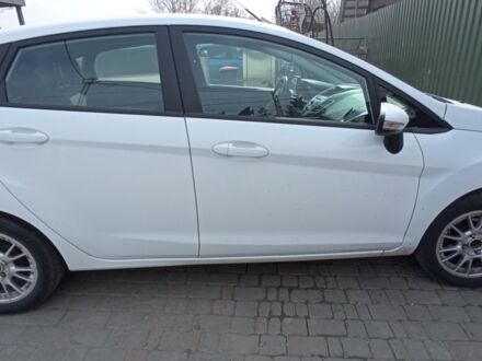 Білий Форд Фієста, об'ємом двигуна 1.25 л та пробігом 146 тис. км за 4799 $, фото 1 на Automoto.ua