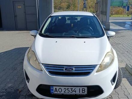 Білий Форд Фієста, об'ємом двигуна 1.6 л та пробігом 155 тис. км за 6100 $, фото 1 на Automoto.ua