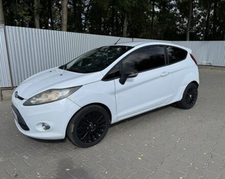 Білий Форд Фієста, об'ємом двигуна 1.4 л та пробігом 220 тис. км за 3604 $, фото 1 на Automoto.ua