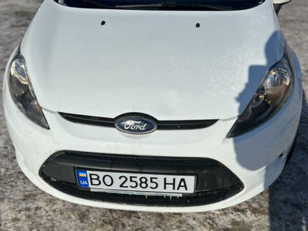 Білий Форд Фієста, об'ємом двигуна 1.4 л та пробігом 120 тис. км за 6700 $, фото 1 на Automoto.ua