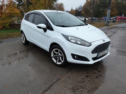 Форд Фиеста 2012 в Харькове на Automoto.ua Белый Форд Фиеста, объемом двигателя 1.6 л и пробегом 200 тыс. км за 5800 $, фото 1 на Automoto.ua