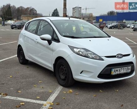 Белый Форд Фиеста, объемом двигателя 1.4 л и пробегом 32 тыс. км за 7600 $, фото 1 на Automoto.ua