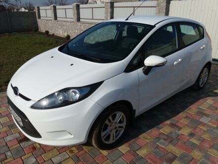 Белый Форд Фиеста, объемом двигателя 1.25 л и пробегом 163 тыс. км за 7500 $, фото 1 на Automoto.ua