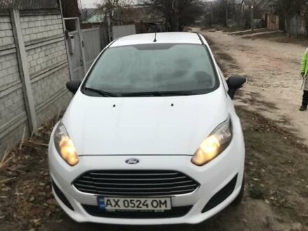 Форд Фиеста 2012 в Харькове на Automoto.ua Белый Форд Фиеста, объемом двигателя 1.24 л и пробегом 187 тыс. км за 6200 $, фото 1 на Automoto.ua