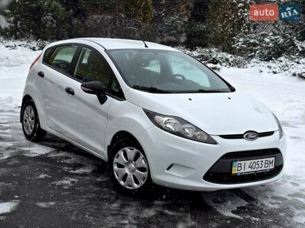 Білий Форд Фієста, об'ємом двигуна 1.25 л та пробігом 53 тис. км за 6400 $, фото 1 на Automoto.ua
