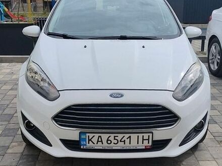 Білий Форд Фієста, об'ємом двигуна 1 л та пробігом 114 тис. км за 5300 $, фото 1 на Automoto.ua