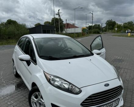 Білий Форд Фієста, об'ємом двигуна 1.6 л та пробігом 155 тис. км за 7500 $, фото 1 на Automoto.ua