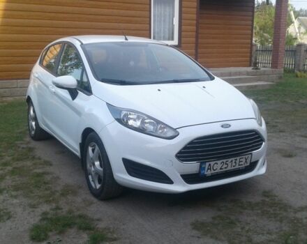 Белый Форд Фиеста, объемом двигателя 1 л и пробегом 189 тыс. км за 5250 $, фото 1 на Automoto.ua