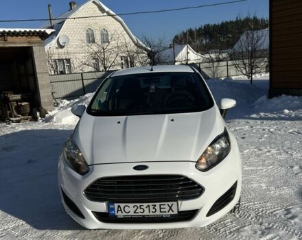 Білий Форд Фієста, об'ємом двигуна 1 л та пробігом 189 тис. км за 4600 $, фото 1 на Automoto.ua