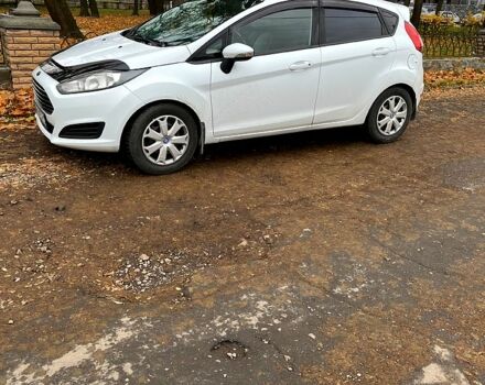 Білий Форд Фієста, об'ємом двигуна 1.4 л та пробігом 194 тис. км за 7200 $, фото 1 на Automoto.ua