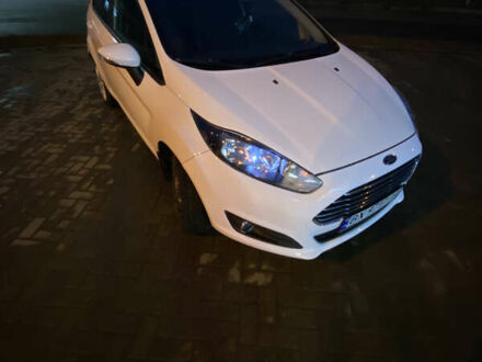 Белый Форд Фиеста, объемом двигателя 1.5 л и пробегом 178 тыс. км за 6700 $, фото 1 на Automoto.ua