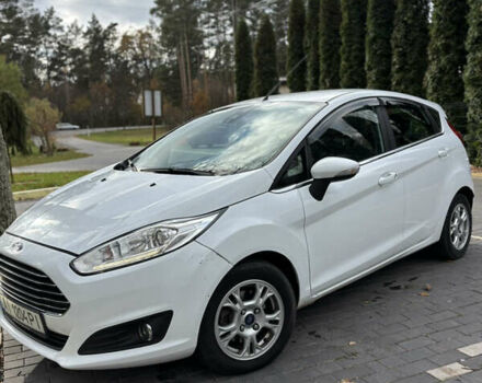 Форд Фієста 2013 у Шепетовке на Automoto.ua Білий Форд Фієста, об'ємом двигуна 1.6 л та пробігом 175 тис. км за 7100 $, фото 1 на Automoto.ua