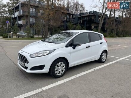 Форд Фиеста 2013 в Харькове на Automoto.ua Белый Форд Фиеста, объемом двигателя 1 л и пробегом 78 тыс. км за 6300 $, фото 1 на Automoto.ua