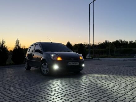Форд Фиеста 2013 в Доброполье на Automoto.ua Белый Форд Фиеста, объемом двигателя 2 л и пробегом 127 тыс. км за 4500 $, фото 1 на Automoto.ua