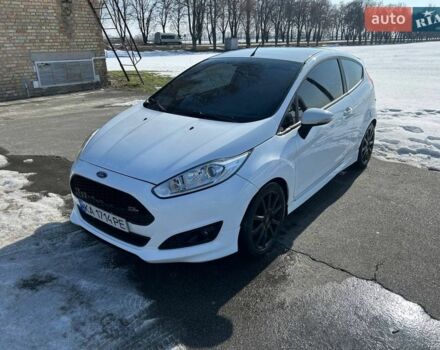 Білий Форд Фієста, об'ємом двигуна 1 л та пробігом 141 тис. км за 5700 $, фото 1 на Automoto.ua