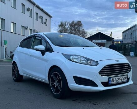 Білий Форд Фієста, об'ємом двигуна 1.25 л та пробігом 177 тис. км за 5400 $, фото 1 на Automoto.ua