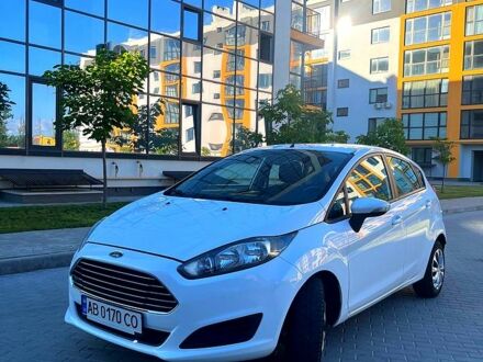 Білий Форд Фієста, об'ємом двигуна 1.2 л та пробігом 203 тис. км за 5200 $, фото 1 на Automoto.ua