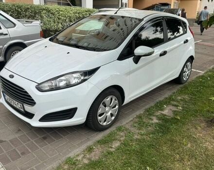 Белый Форд Фиеста, объемом двигателя 1 л и пробегом 120 тыс. км за 5600 $, фото 1 на Automoto.ua