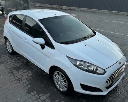 Белый Форд Фиеста, объемом двигателя 1 л и пробегом 64 тыс. км за 6200 $, фото 1 на Automoto.ua