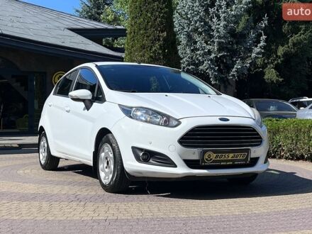 Білий Форд Фієста, об'ємом двигуна 1 л та пробігом 120 тис. км за 5650 $, фото 1 на Automoto.ua