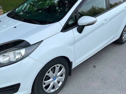 Белый Форд Фиеста, объемом двигателя 1.5 л и пробегом 194 тыс. км за 7000 $, фото 1 на Automoto.ua