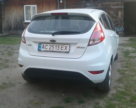 Белый Форд Фиеста, объемом двигателя 1 л и пробегом 189 тыс. км за 5200 $, фото 1 на Automoto.ua