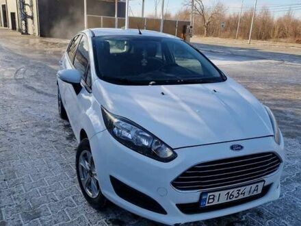 Форд Фиеста 2013 в Полтаве на Automoto.ua Белый Форд Фиеста, объемом двигателя 1.5 л и пробегом 234 тыс. км за 6000 $, фото 1 на Automoto.ua