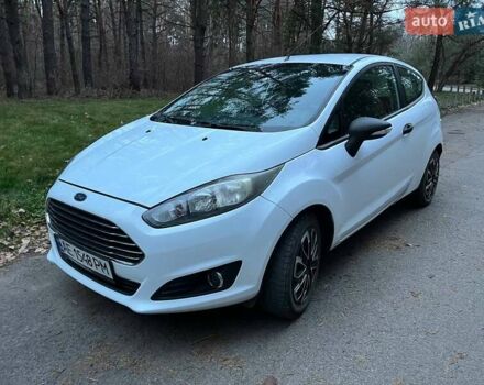 Білий Форд Фієста, об'ємом двигуна 1.5 л та пробігом 249 тис. км за 6500 $, фото 1 на Automoto.ua