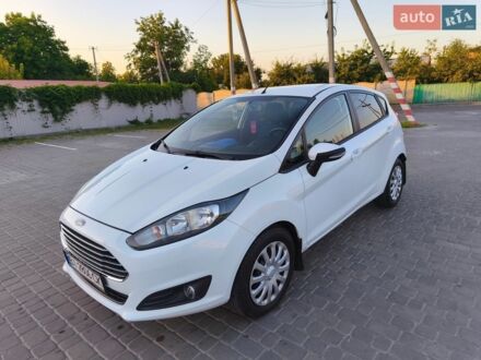 Білий Форд Фієста, об'ємом двигуна 1.5 л та пробігом 129 тис. км за 6750 $, фото 1 на Automoto.ua