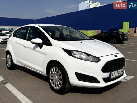Білий Форд Фієста, об'ємом двигуна 1.5 л та пробігом 110 тис. км за 7500 $, фото 1 на Automoto.ua