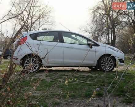 Белый Форд Фиеста, объемом двигателя 1.6 л и пробегом 88 тыс. км за 7000 $, фото 1 на Automoto.ua