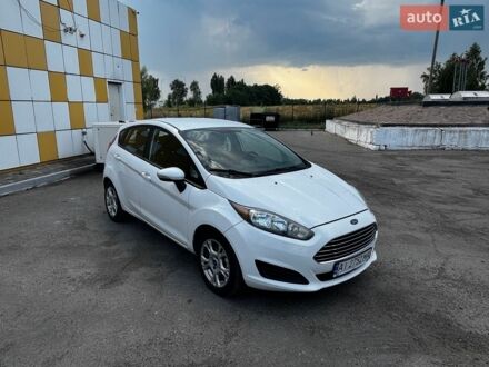 Белый Форд Фиеста, объемом двигателя 1.6 л и пробегом 200 тыс. км за 7300 $, фото 1 на Automoto.ua