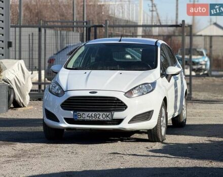 Белый Форд Фиеста, объемом двигателя 1 л и пробегом 172 тыс. км за 7000 $, фото 1 на Automoto.ua