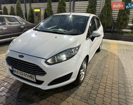 Белый Форд Фиеста, объемом двигателя 1 л и пробегом 123 тыс. км за 6100 $, фото 1 на Automoto.ua