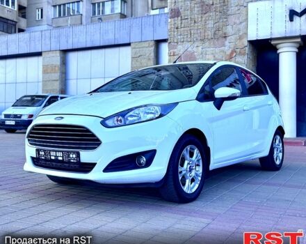 Белый Форд Фиеста, объемом двигателя 1 л и пробегом 140 тыс. км за 8500 $, фото 1 на Automoto.ua