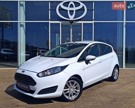Белый Форд Фиеста, объемом двигателя 1 л и пробегом 115 тыс. км за 8018 $, фото 1 на Automoto.ua