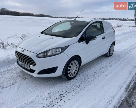 Белый Форд Фиеста, объемом двигателя 1.5 л и пробегом 322 тыс. км за 7500 $, фото 1 на Automoto.ua