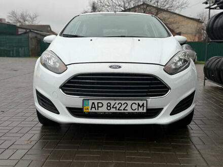 Белый Форд Фиеста, объемом двигателя 1 л и пробегом 82 тыс. км за 6699 $, фото 1 на Automoto.ua