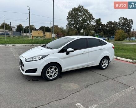 Білий Форд Фієста, об'ємом двигуна 1.6 л та пробігом 163 тис. км за 6500 $, фото 1 на Automoto.ua