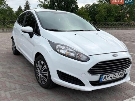 Білий Форд Фієста, об'ємом двигуна 1.5 л та пробігом 148 тис. км за 7900 $, фото 1 на Automoto.ua