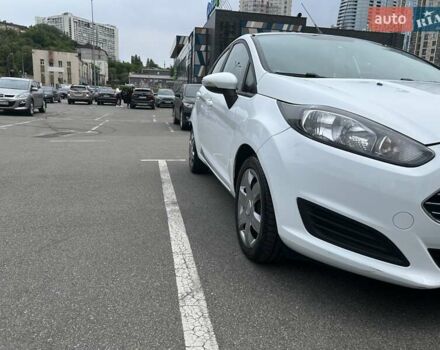 Білий Форд Фієста, об'ємом двигуна 1 л та пробігом 104 тис. км за 8150 $, фото 1 на Automoto.ua