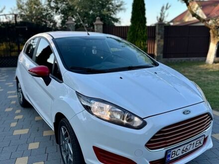 Белый Форд Фиеста, объемом двигателя 1 л и пробегом 162 тыс. км за 5900 $, фото 1 на Automoto.ua