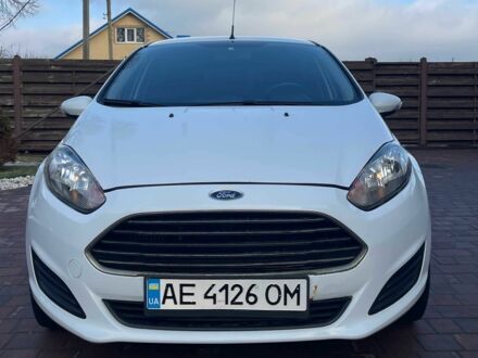 Белый Форд Фиеста, объемом двигателя 1 л и пробегом 108 тыс. км за 5700 $, фото 1 на Automoto.ua