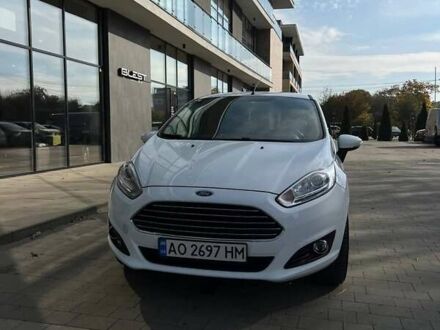 Форд Фієста 2015 у Ужгороді на Automoto.ua Білий Форд Фієста, об'ємом двигуна 1 л та пробігом 72 тис. км за 8000 $, фото 1 на Automoto.ua