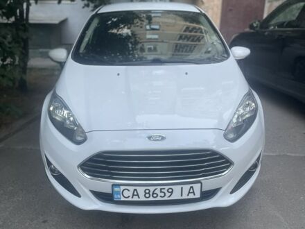 Белый Форд Фиеста, объемом двигателя 1.6 л и пробегом 115 тыс. км за 8800 $, фото 1 на Automoto.ua