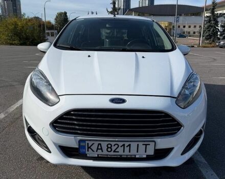 Білий Форд Фієста, об'ємом двигуна 1 л та пробігом 107 тис. км за 7000 $, фото 1 на Automoto.ua