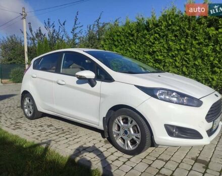 Білий Форд Фієста, об'ємом двигуна 1 л та пробігом 75 тис. км за 9200 $, фото 1 на Automoto.ua