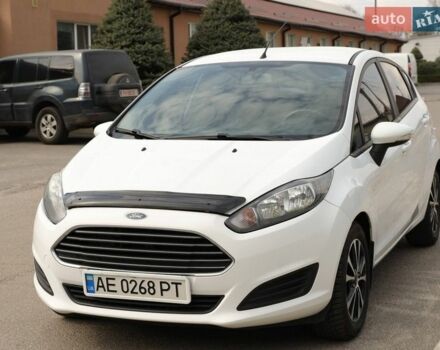 Белый Форд Фиеста, объемом двигателя 1 л и пробегом 185 тыс. км за 5000 $, фото 1 на Automoto.ua