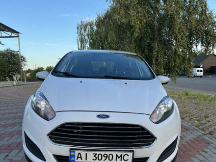 Білий Форд Фієста, об'ємом двигуна 1.6 л та пробігом 177 тис. км за 7500 $, фото 1 на Automoto.ua