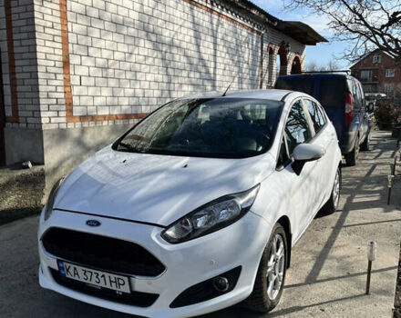 Белый Форд Фиеста, объемом двигателя 1 л и пробегом 75 тыс. км за 9500 $, фото 1 на Automoto.ua